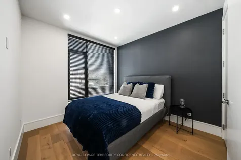 299 Hounslow Avenue Toronto ON M2R 1H4