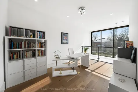 299 Hounslow Avenue Toronto ON M2R 1H4