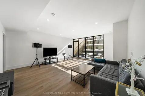299 Hounslow Avenue Toronto ON M2R 1H4