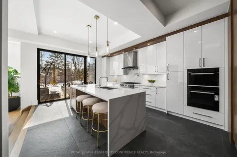 299 Hounslow Avenue Toronto ON M2R 1H4