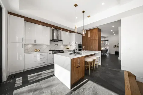 299 Hounslow Avenue Toronto ON M2R 1H4
