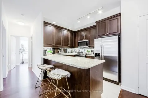 21 Grand Magazine Street Toronto ON M5V 1B5