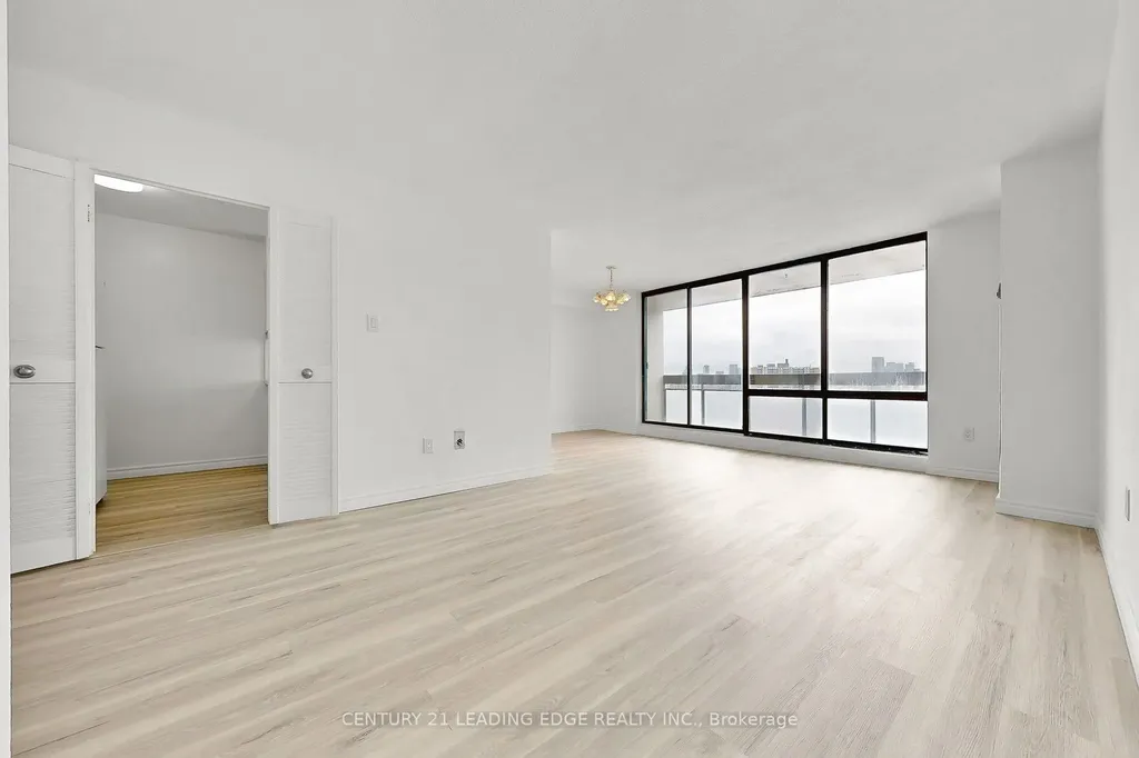 260 Seneca Hill Drive Toronto ON M2J 4S6