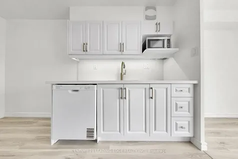 260 Seneca Hill Drive Toronto ON M2J 4S6