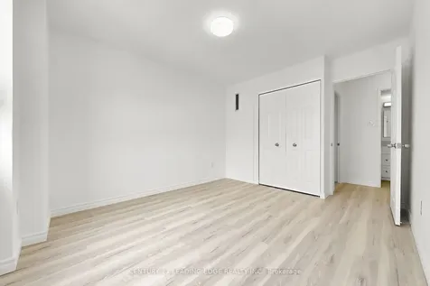 260 Seneca Hill Drive Toronto ON M2J 4S6