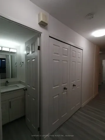 260 Seneca Hill Drive Toronto ON M2J 4S6