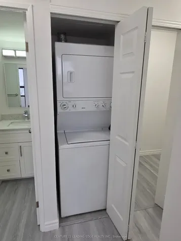 260 Seneca Hill Drive Toronto ON M2J 4S6