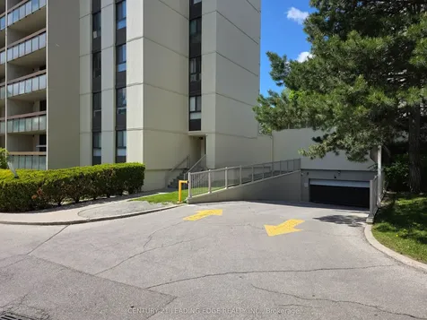 260 Seneca Hill Drive Toronto ON M2J 4S6