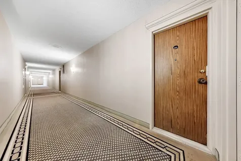 260 Seneca Hill Drive Toronto ON M2J 4S6