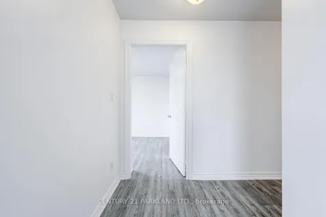 8 Rean Drive Toronto ON M2K 1H1