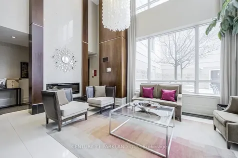 8 Rean Drive Toronto ON M2K 1H1