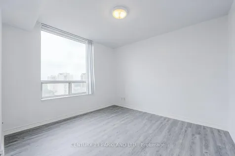 8 Rean Drive Toronto ON M2K 1H1