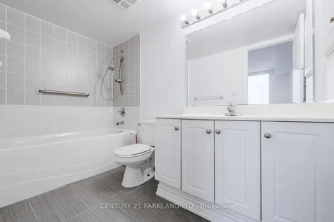 8 Rean Drive Toronto ON M2K 1H1