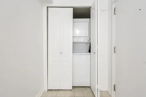 8 Rean Drive Toronto ON M2K 1H1