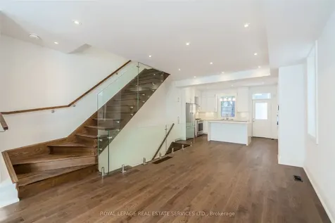 26 Bishop Street Toronto ON M5R 1N2