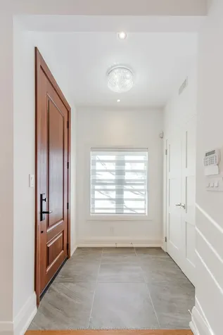 26 Bishop Street Toronto ON M5R 1N2