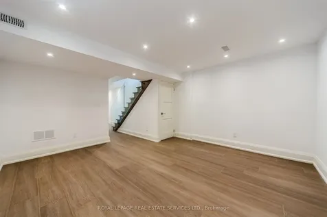 26 Bishop Street Toronto ON M5R 1N2