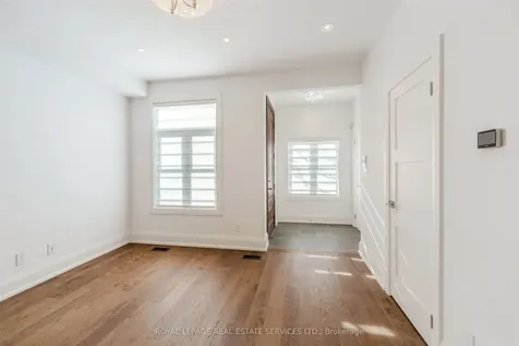 26 Bishop Street Toronto ON M5R 1N2
