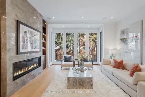 132B Balmoral Avenue Toronto ON M4V 1J4