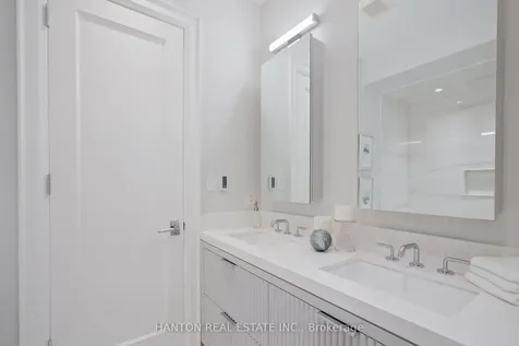 132B Balmoral Avenue Toronto ON M4V 1J4