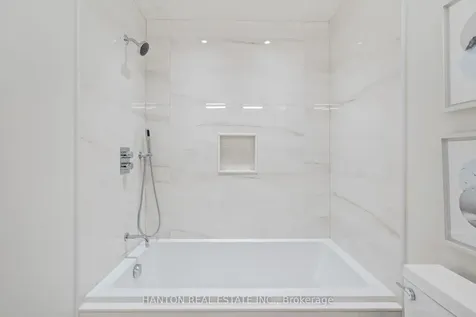 132B Balmoral Avenue Toronto ON M4V 1J4