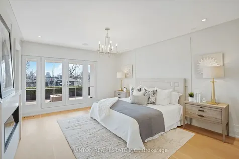 132B Balmoral Avenue Toronto ON M4V 1J4