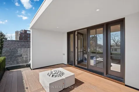 132B Balmoral Avenue Toronto ON M4V 1J4