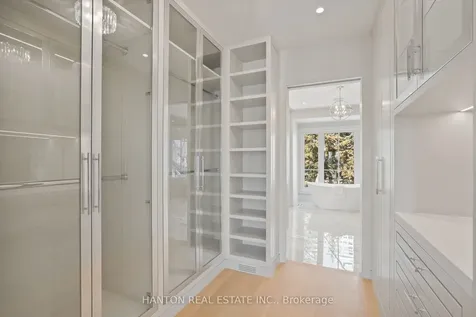 132B Balmoral Avenue Toronto ON M4V 1J4