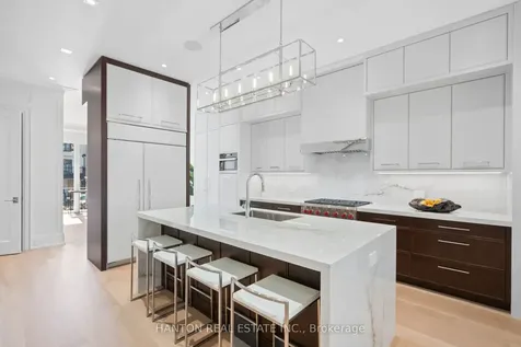132B Balmoral Avenue Toronto ON M4V 1J4