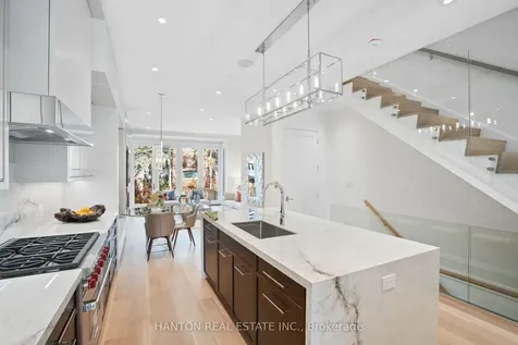 132B Balmoral Avenue Toronto ON M4V 1J4