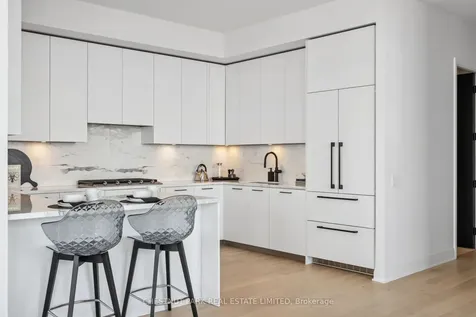33 Frederick Todd Way Toronto ON M4G 0C9