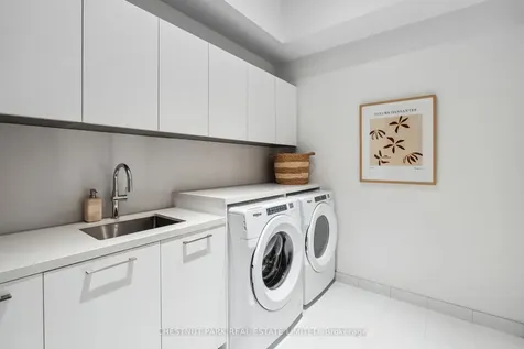 33 Frederick Todd Way Toronto ON M4G 0C9