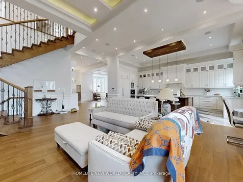 41 Glentworth Road Toronto ON M2J 2E7
