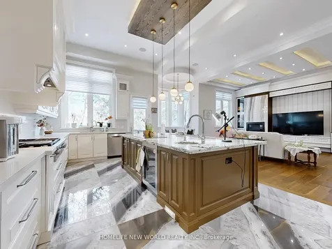 41 Glentworth Road Toronto ON M2J 2E7
