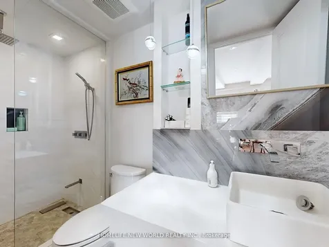 41 Glentworth Road Toronto ON M2J 2E7