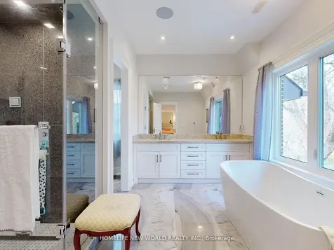 41 Glentworth Road Toronto ON M2J 2E7