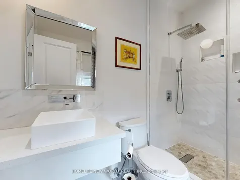 41 Glentworth Road Toronto ON M2J 2E7
