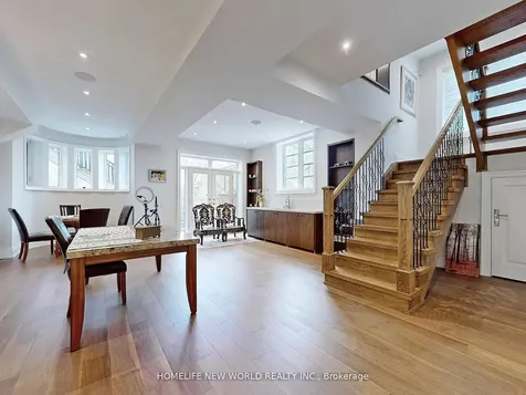 41 Glentworth Road Toronto ON M2J 2E7