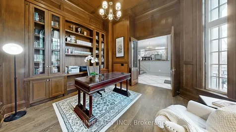 11 Tremont Crescent Toronto ON M3B 2R9