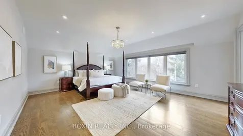 11 Tremont Crescent Toronto ON M3B 2R9