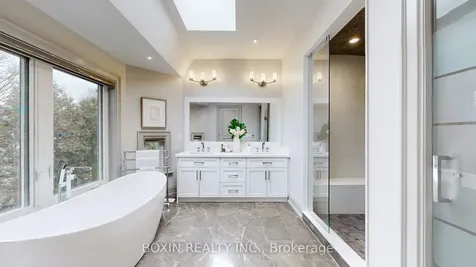 11 Tremont Crescent Toronto ON M3B 2R9