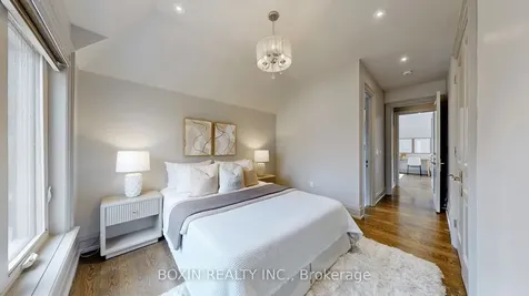 11 Tremont Crescent Toronto ON M3B 2R9