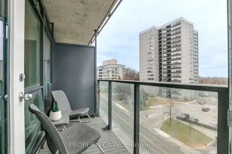 18 Valley Woods Road Toronto ON M3A 0A1