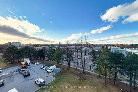 10 Tangreen Court Toronto ON M2M 4B9