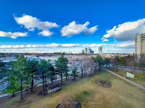 10 Tangreen Court Toronto ON M2M 4B9
