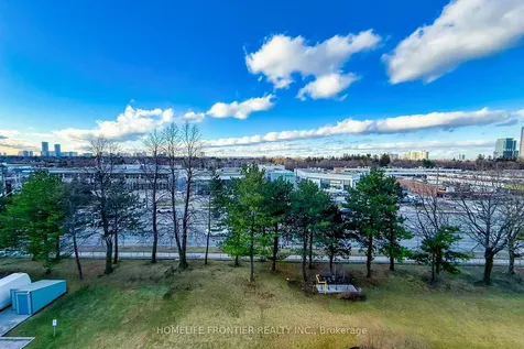 10 Tangreen Court Toronto ON M2M 4B9