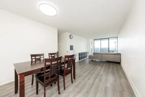10 Tangreen Court Toronto ON M2M 4B9