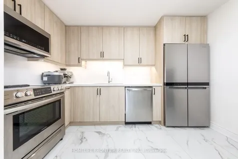 10 Tangreen Court Toronto ON M2M 4B9