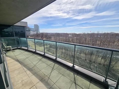 219 Fort York Boulevard Toronto ON M5V 1B1