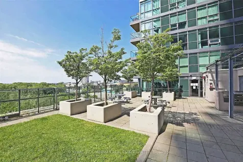 219 Fort York Boulevard Toronto ON M5V 1B1